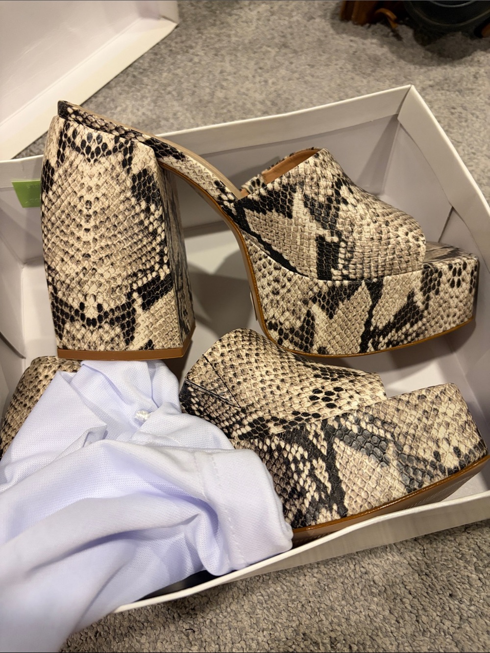 Schutz Aretha snake skin heel
